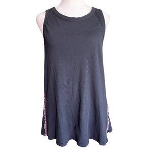 Dolan Anthropologie Left Coast Collection NWT Tee Shirt Top Size Medium Embroid